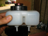 Brake fluid reservoir