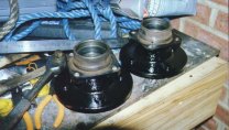 Cleaned and painted front hubs